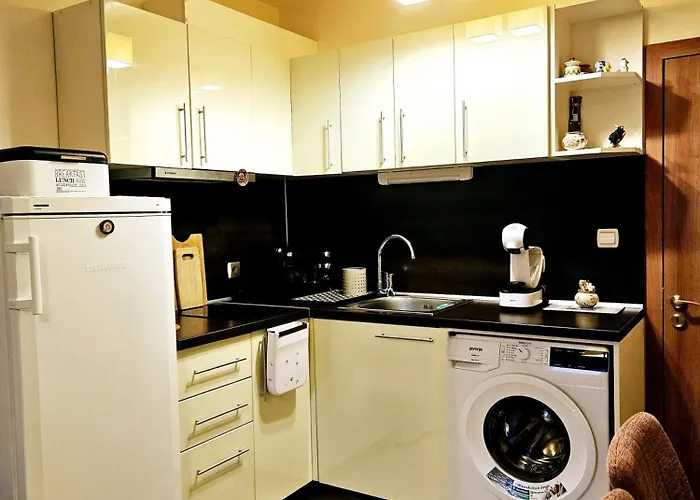 сами к-с нестинарка св9 * Царево